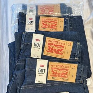 Levi 501 Original - W33 x L34 - Straight Leg - Button Fly - Shrink to Fit